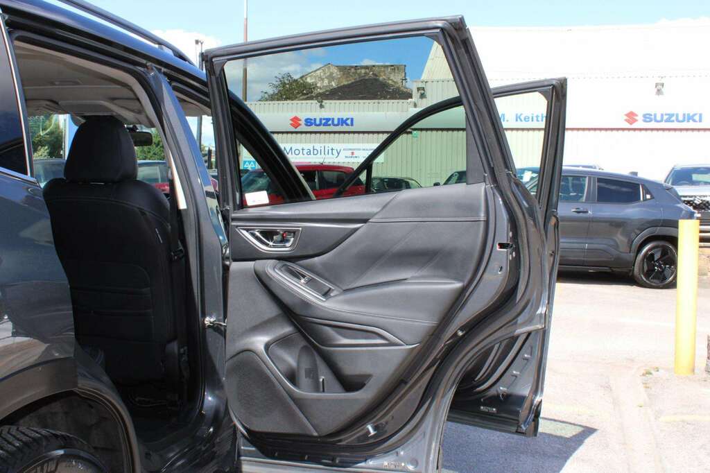 Subaru Forester Subaru Forester Xe Premium E-boxer Estate Grey #16
