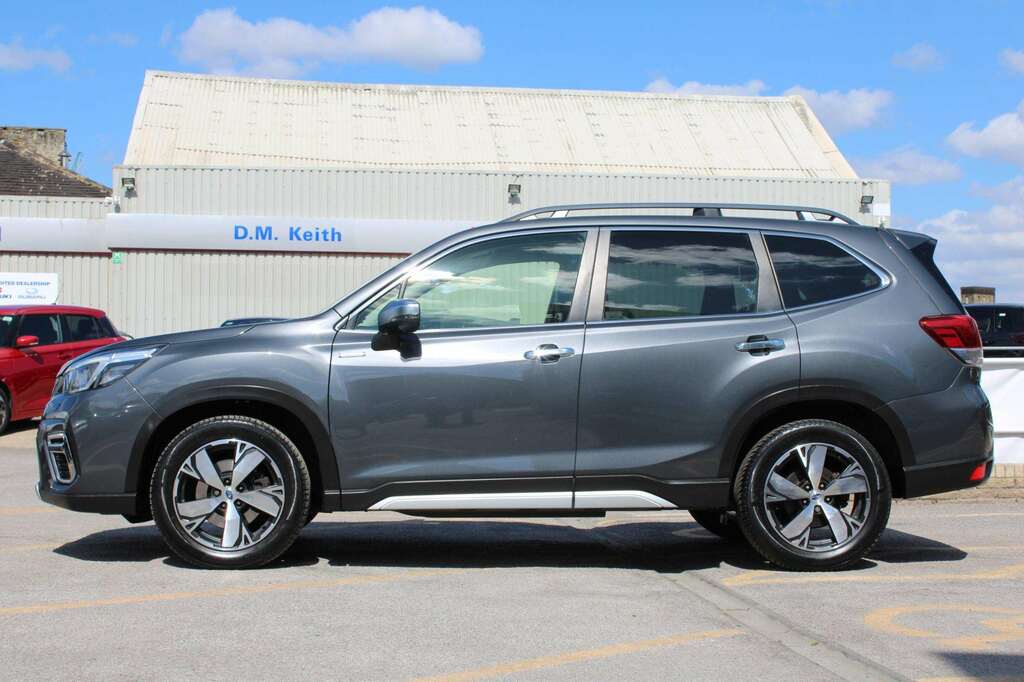 Subaru Forester 2.0I E-boxer Xe Premium Lineartronic Grey #3