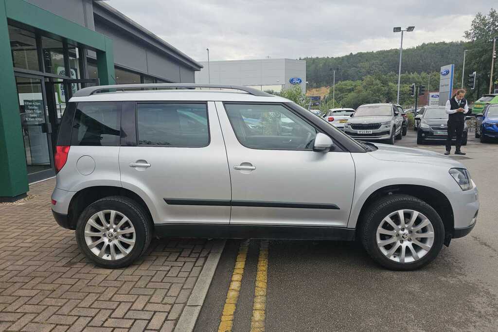 Skoda Yeti 1.2 Tsi Se Silver #4