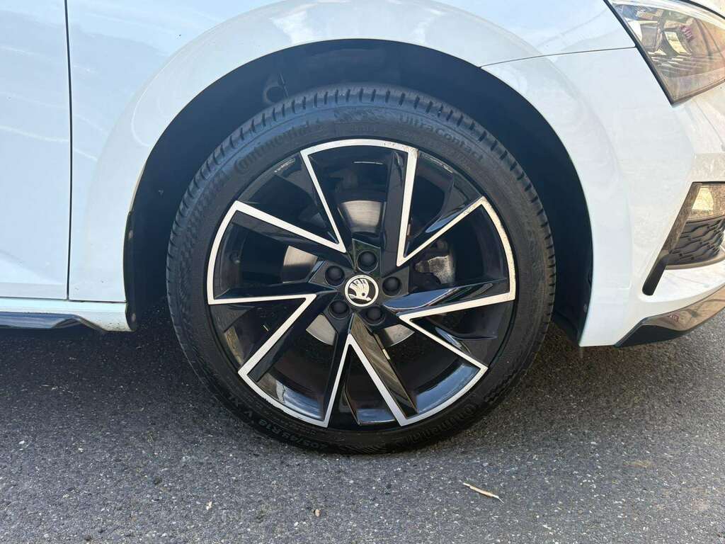 Skoda Scala 1.0 Tsi 110 Monte Carlo YE73HCP White #6