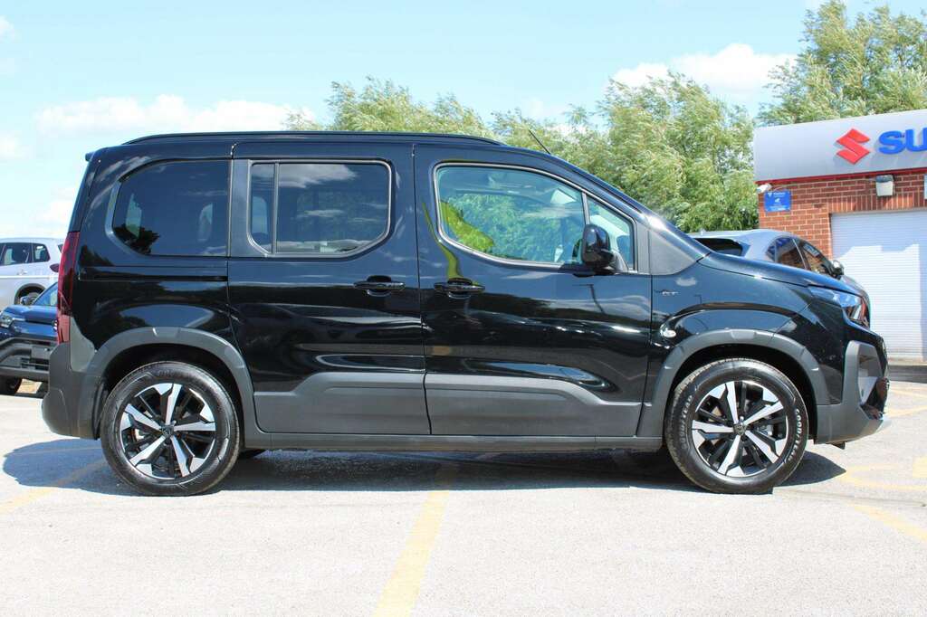 Peugeot e-Rifter 100Kw Gt 52Kwh Black #3