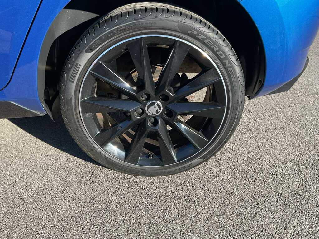Skoda Fabia 1.0 Tsi Monte Carlo Blue #5
