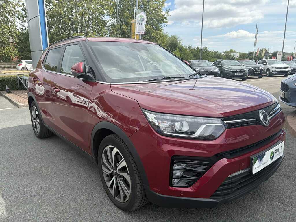 SsangYong Tivoli 1.5P Ultimate Red