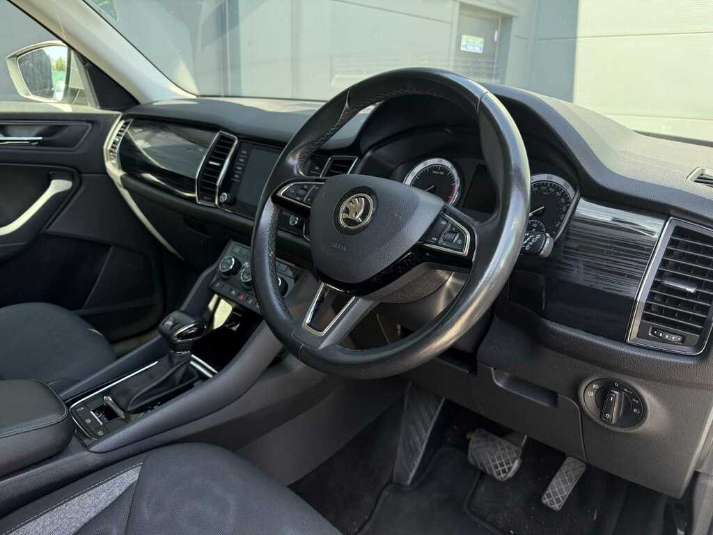 Skoda Kodiaq 1.5 Tsi Se Drive Dsg 7 Seat Silver #2