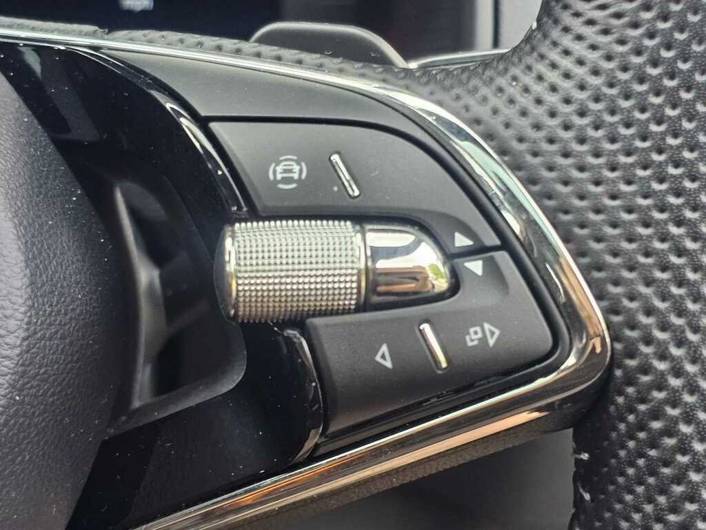 Skoda Karoq 1.5 Tsi Sportline Dsg Grey #4