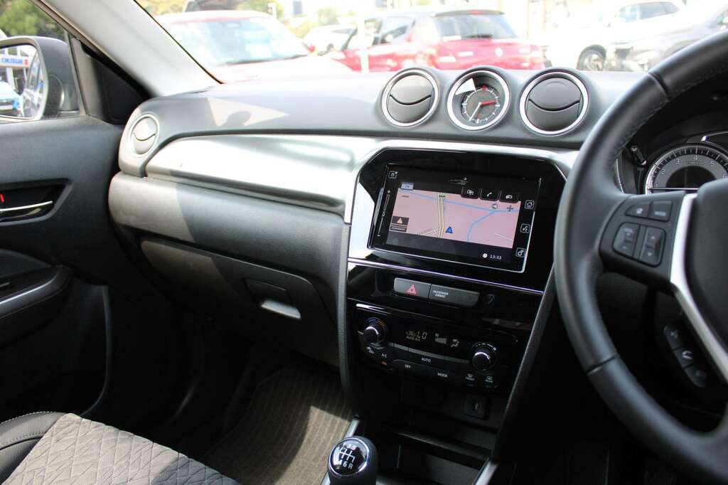 Suzuki Vitara 1.4 Boosterjet 48V Hybrid Sz5 White #22