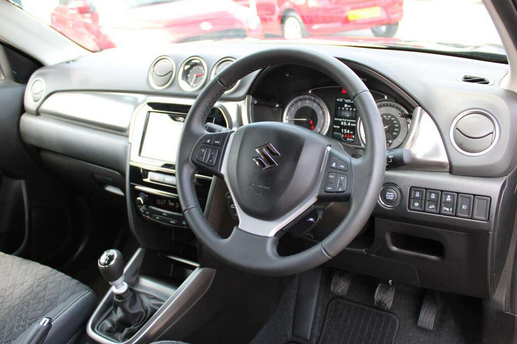Suzuki Vitara 1.4 Boosterjet 48V Hybrid Sz5 White #19