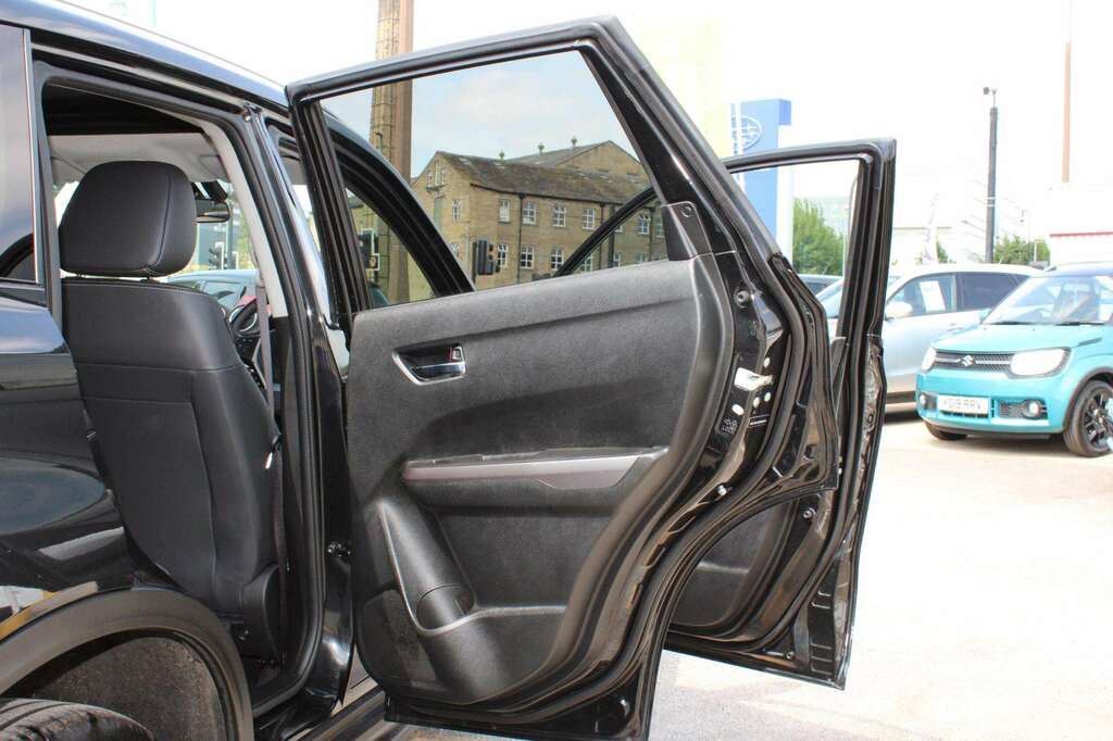 Suzuki Vitara 1.4 Boosterjet 48V Hybrid Sz5 White #16