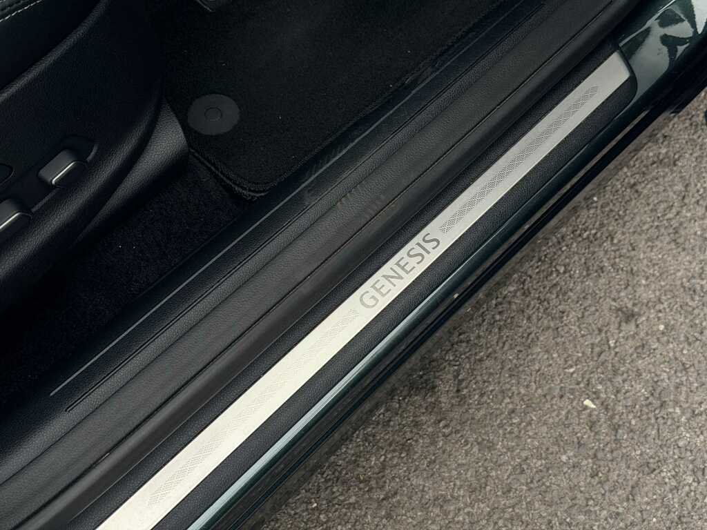Genesis GV70 360Kw Sport 77Kwh Awd White #12