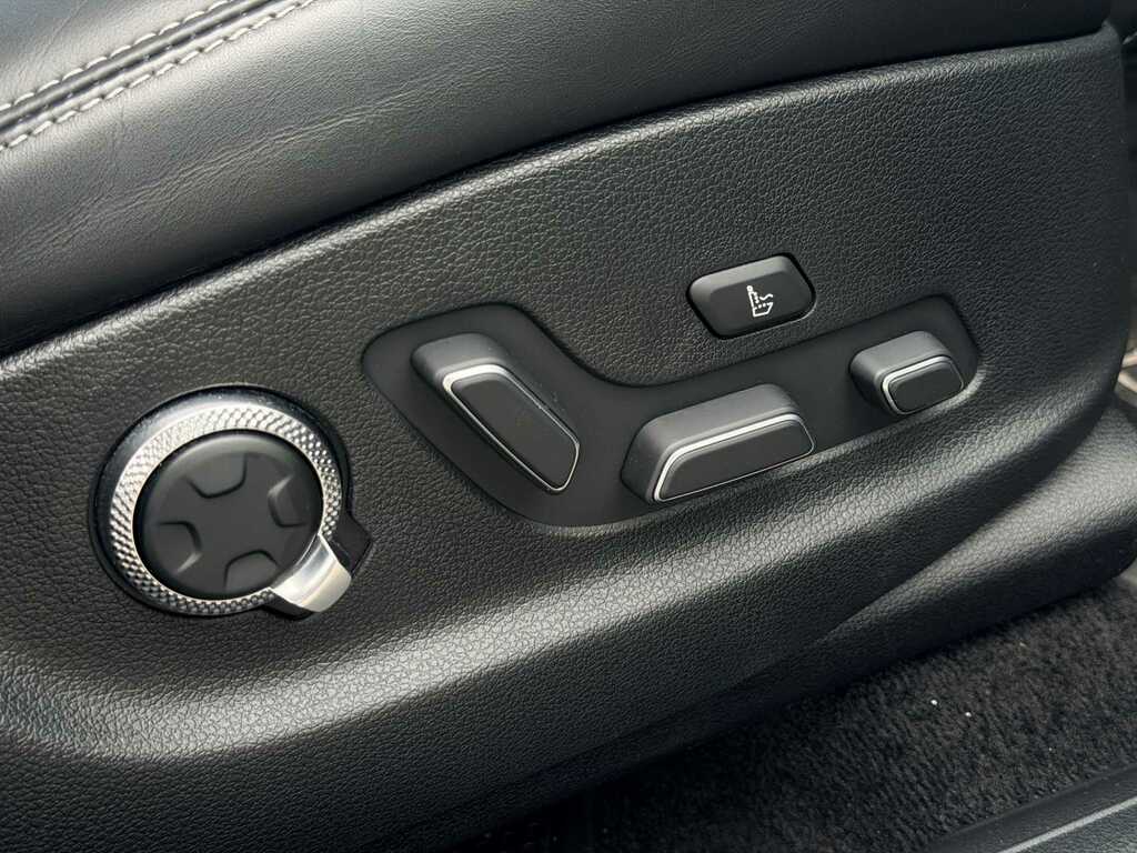 Genesis GV70 360Kw Sport 77Kwh Awd White #13