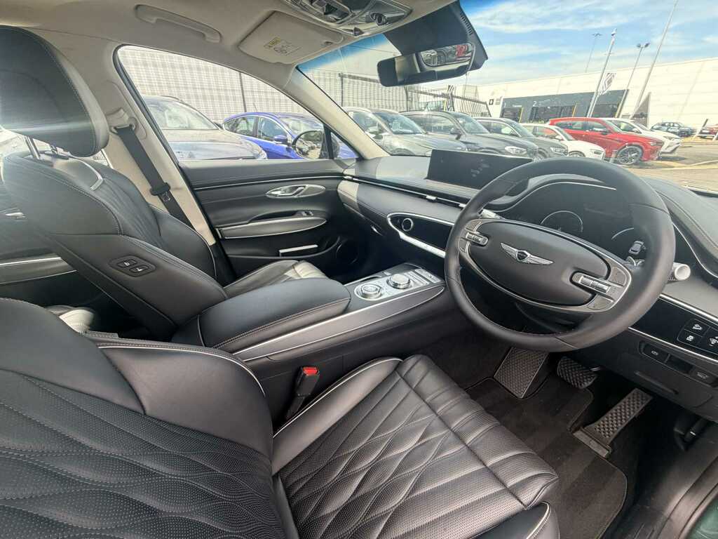 Genesis GV70 360Kw Sport 77Kwh Awd White #14