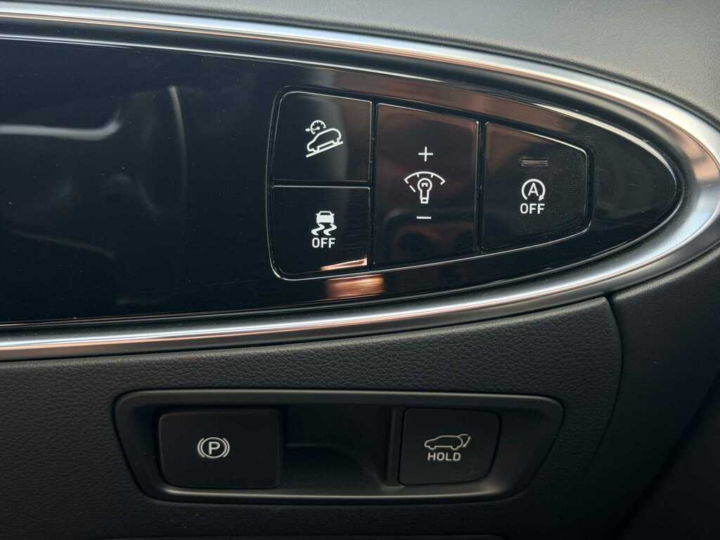Genesis GV70 360Kw Sport 77Kwh Awd White #33