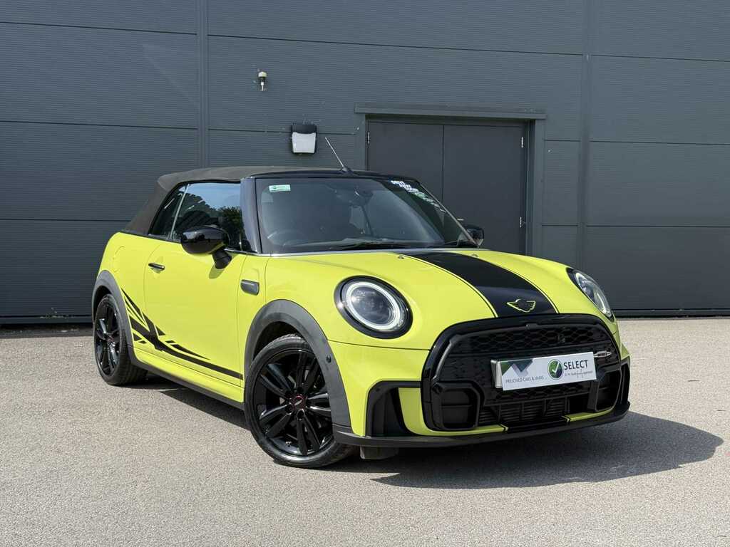 Mini Convertible 1.5 Cooper Sport Yellow