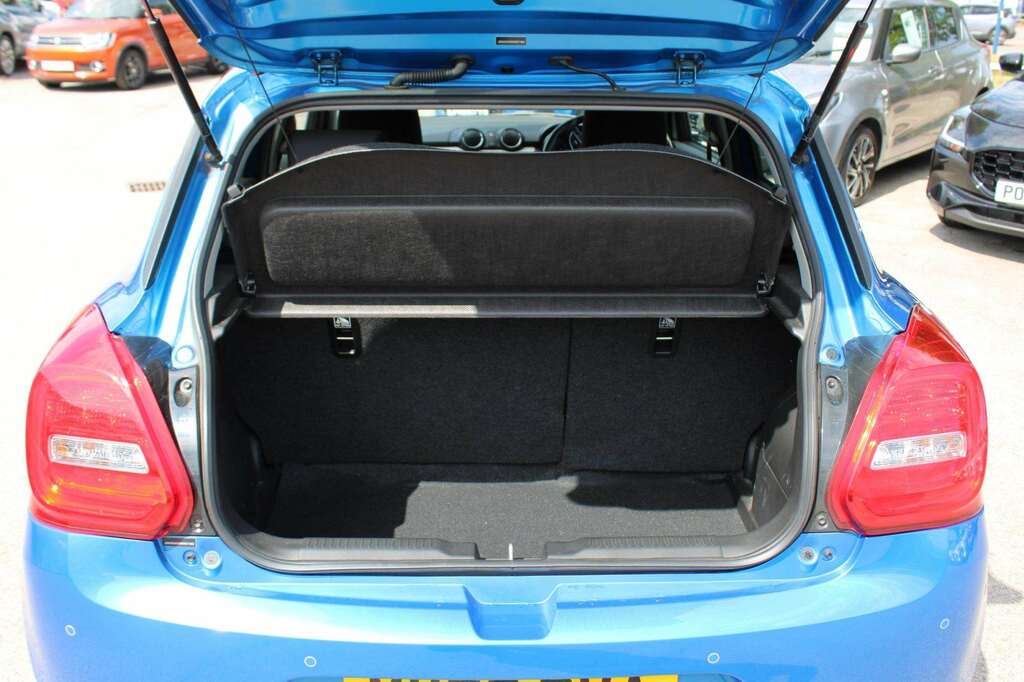 Suzuki Swift 1.2 Dualjet 83 12V Hybrid Sz5 Red #14