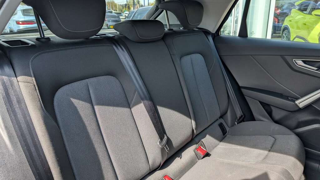 Audi Q2 30 Tfsi Sport Blue #4