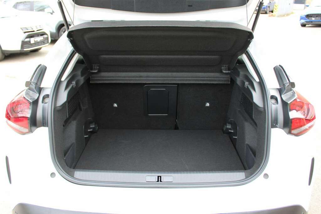Citroen C4 1.5 Bluehdi 130 Shine Plus White #6
