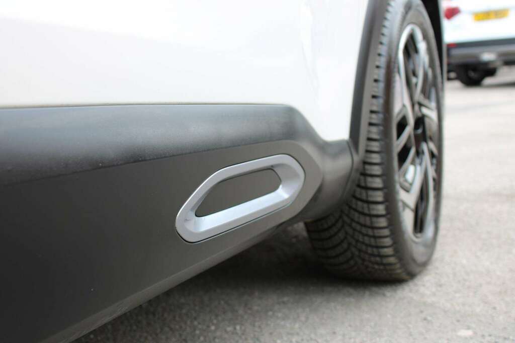 Citroen C4 1.5 Bluehdi 130 Shine Plus White #4