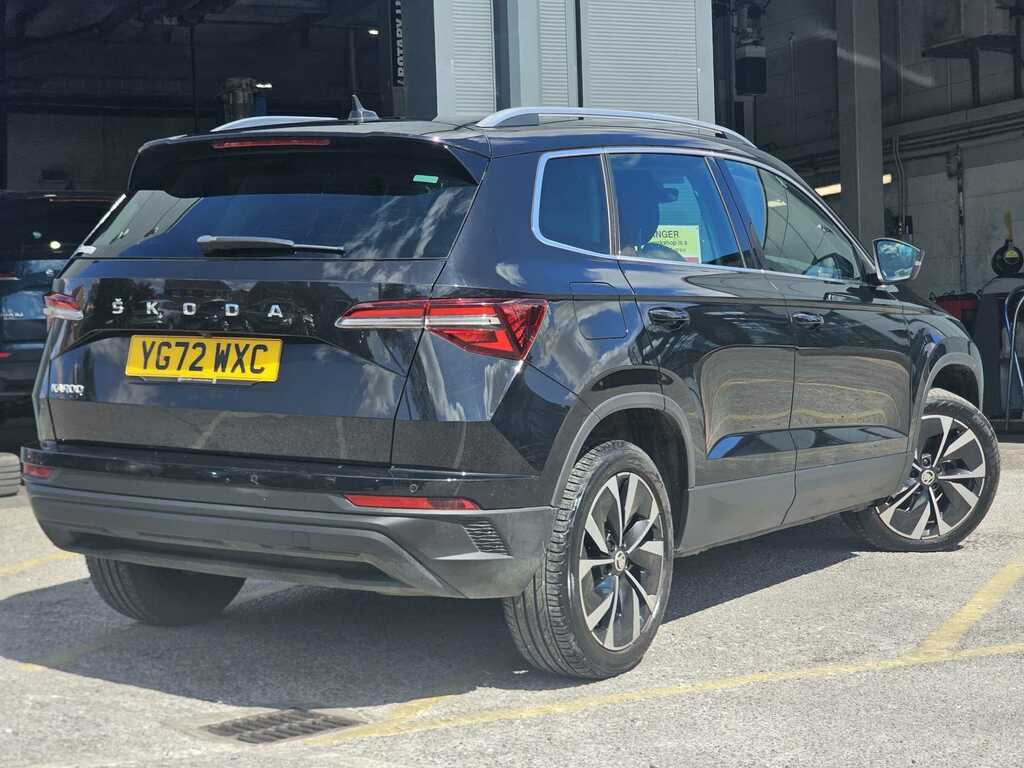 Skoda Karoq 1.0 Tsi 110 Se L YG72WXC Black #2
