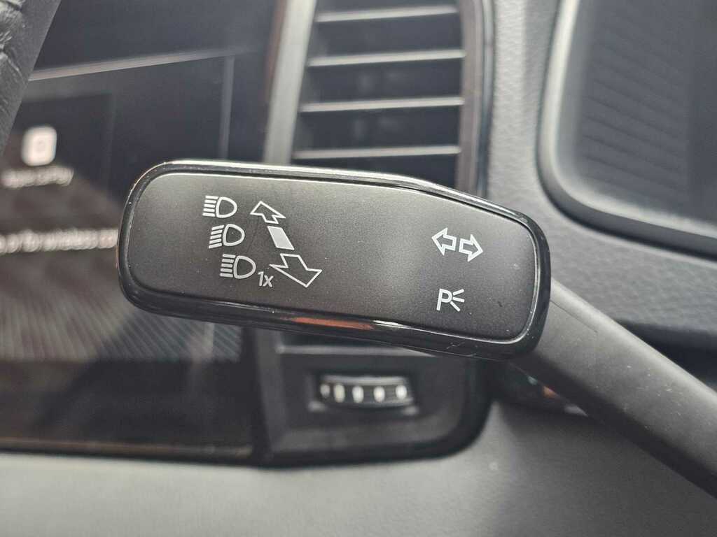 Skoda Karoq 1.5 Tsi Sportline Edition Dsg Red #6