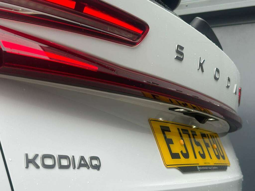 Skoda Kodiaq 1.5 Tsi E-tec Se Dsg 7 Seat White #40