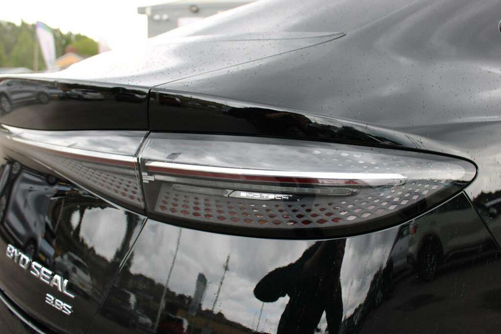 Byd Seal 1.5 10Kwh Boost Estate Plug-in Hybrid C Black #13