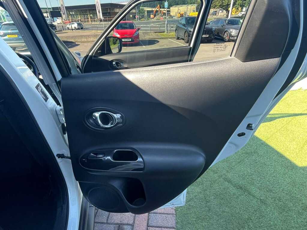 Nissan Juke Nissan Juke 1.6 N-connecta 5Drs Blue #15