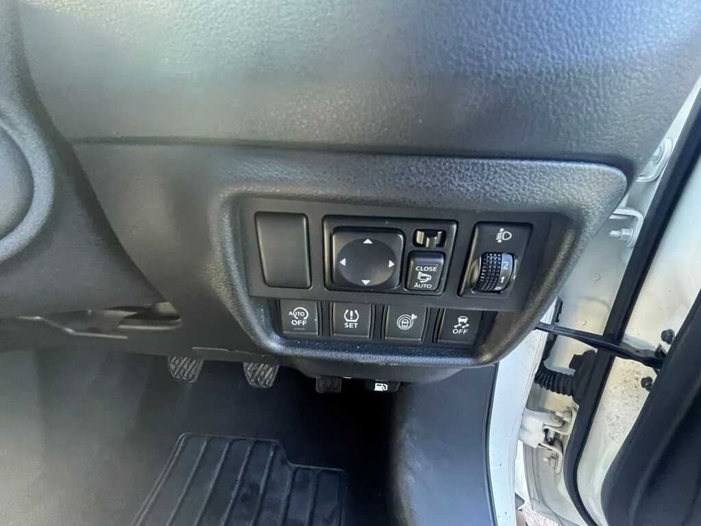 Nissan Juke Nissan Juke 1.6 N-connecta 5Drs Blue #11