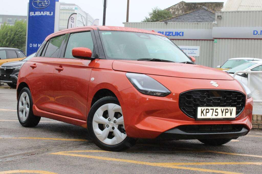 Suzuki Swift 1.2 Mild Hybrid Motion Orange