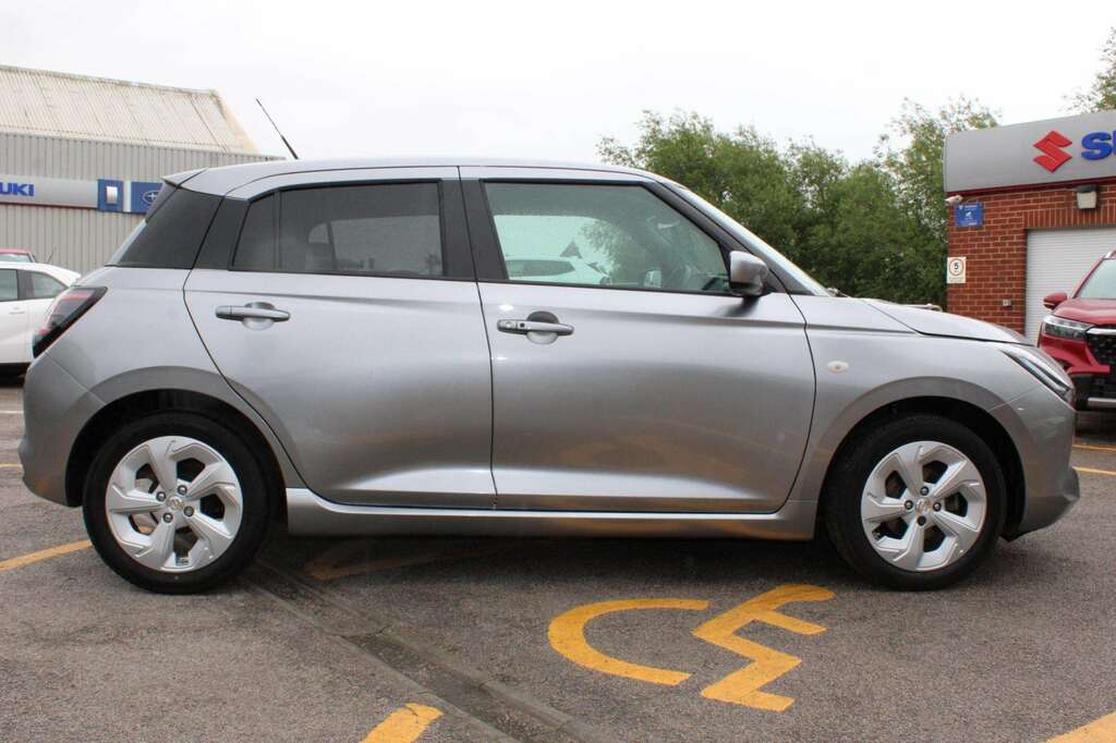 Suzuki Swift 1.2 Mild Hybrid Motion Silver #5