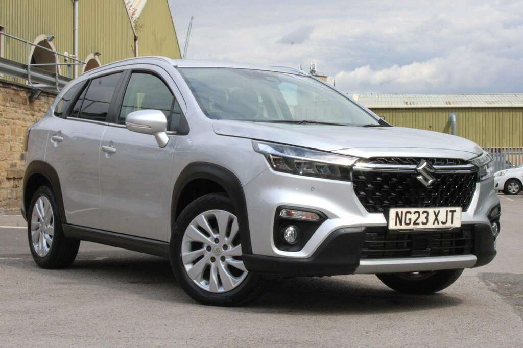 Suzuki S Cross 1.4 Boosterjet 48V Hybrid Motion Silver