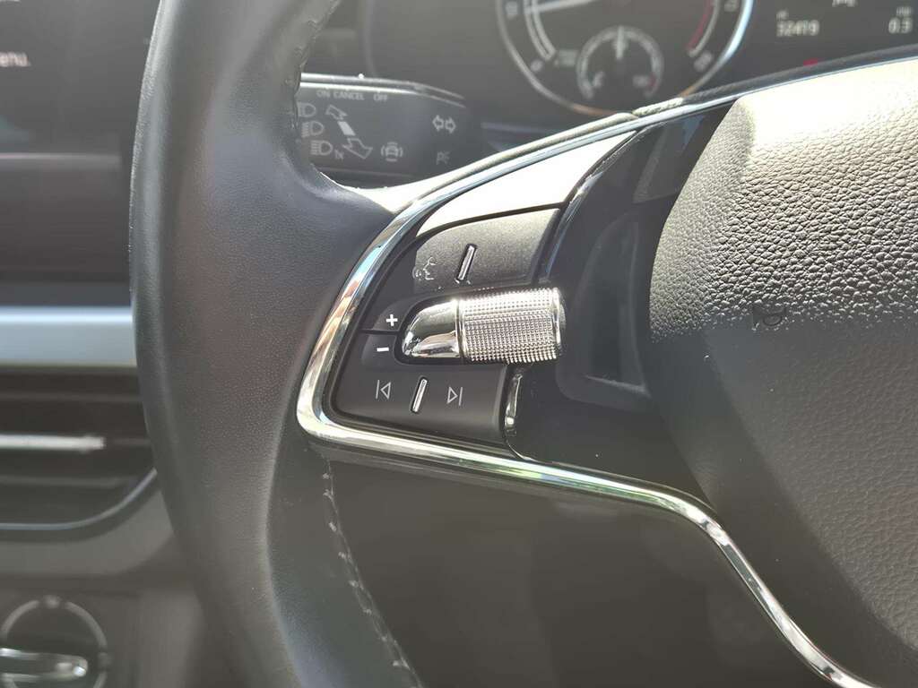 Skoda Kamiq 1.0 Tsi 110 Monte Carlo Silver #31