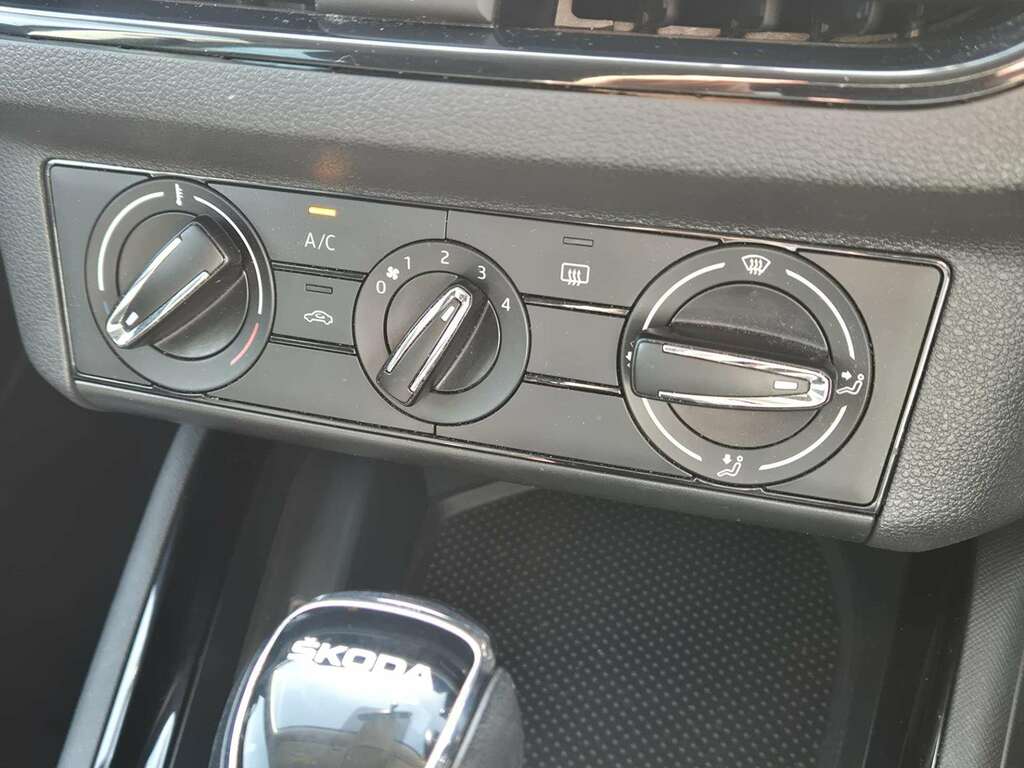 Skoda Kamiq 1.0 Tsi 110 Monte Carlo Silver #20