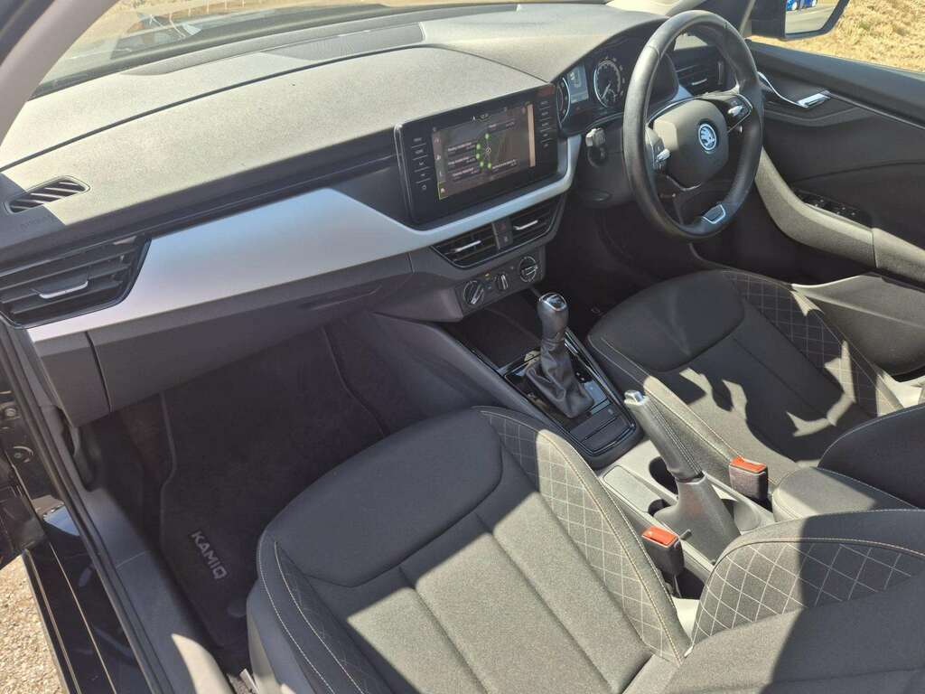 Skoda Kamiq 1.0 Tsi 110 Se Drive Dsg Black #2