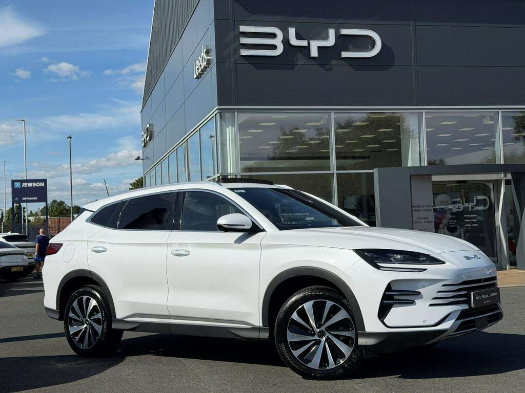 Byd Seal U 1.5T Dm-i Awd Design White