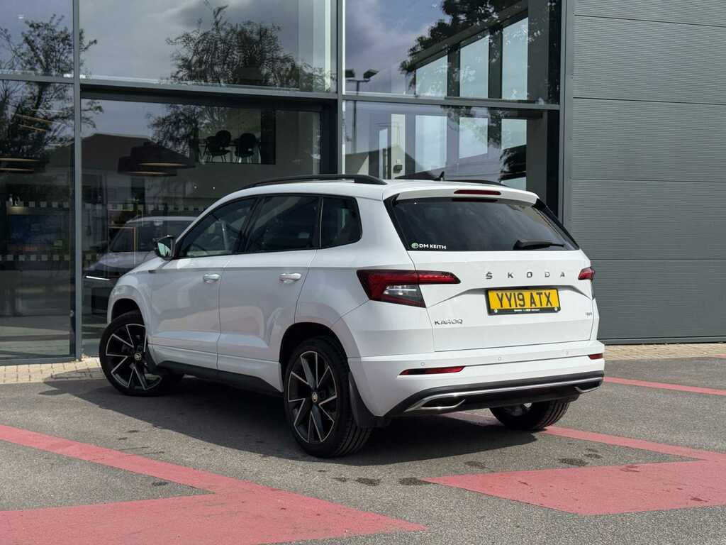 Skoda Karoq 2.0 Tsi 190 Sport Line 4X4 Dsg White #3