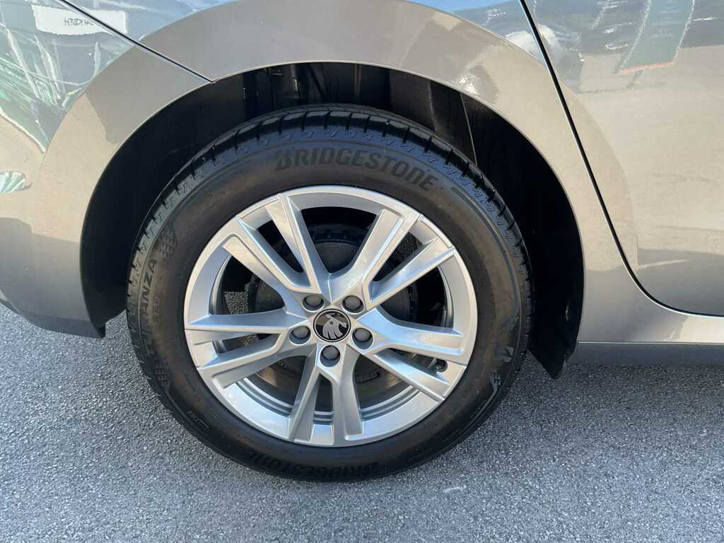 Skoda Fabia 1.0 Tsi 116 Se L Edition Grey #5