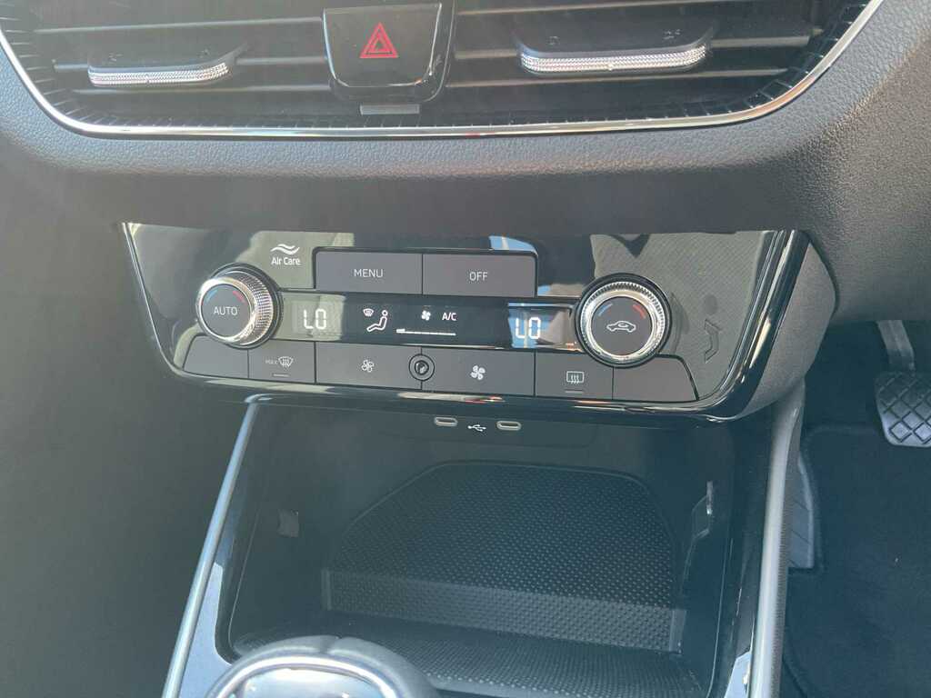 Skoda Fabia Skoda Fabia Monte Carlo Edition 1.5 Tsi 150 Ps Dsg Black #16