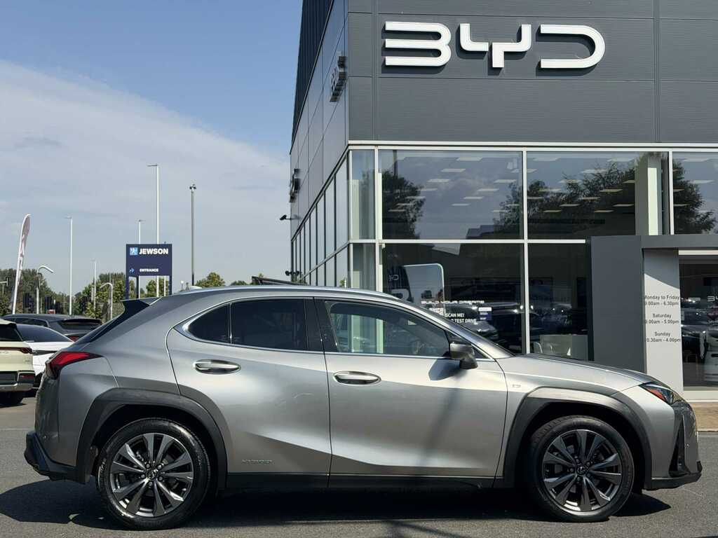 Lexus UX 250H F Sport Cvt Silver #4