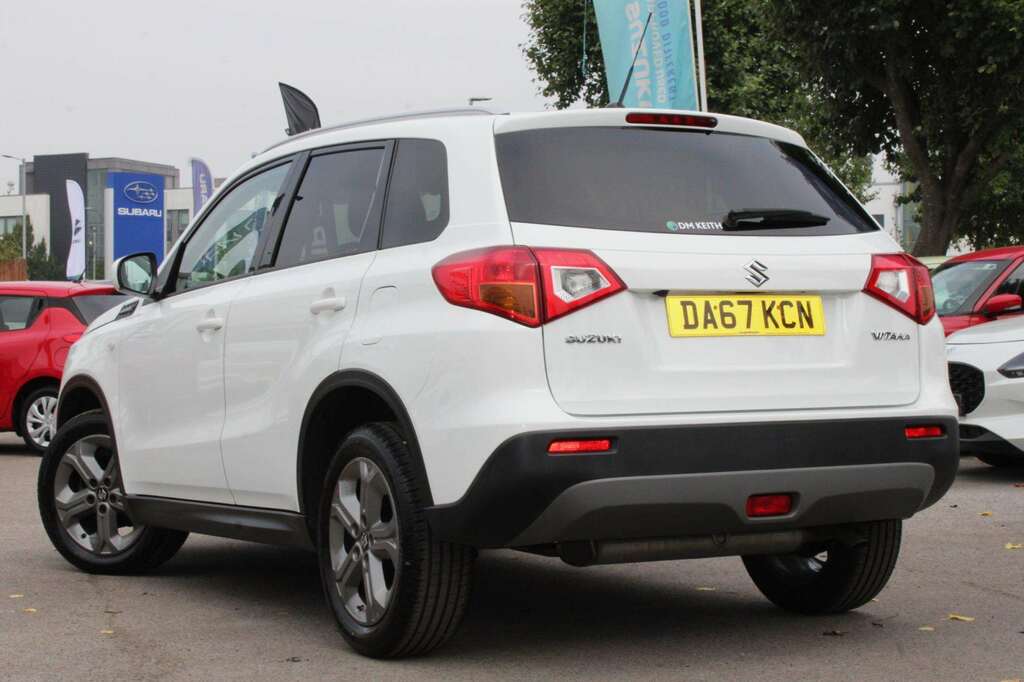 Suzuki Vitara 1.6 Sz-t White #5