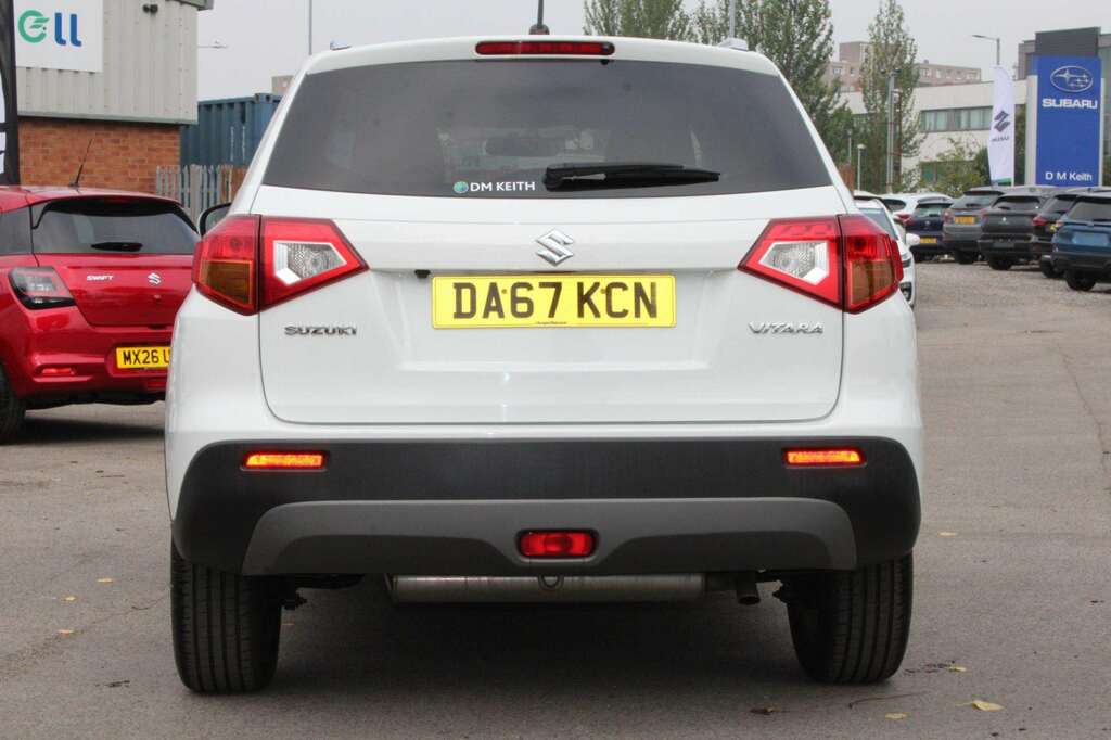 Suzuki Vitara 1.6 Sz-t White #6