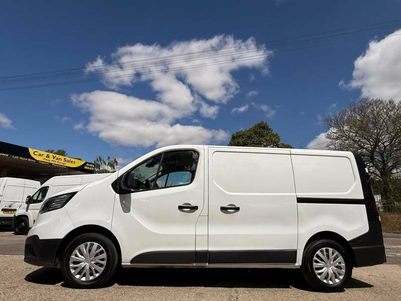 Renault Trafic 2.0 Dci Blue Sl30 Start 130 Swb White #6