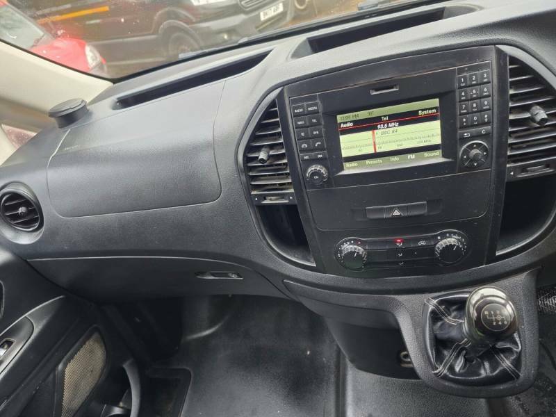 Mercedes-Benz Vito 114 Bluetec Select 9-Seater 7G-tronic Black #13