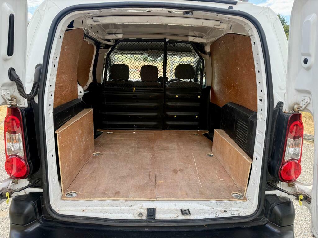 Peugeot Partner 850 Se 1.6 Hdi 92 Van Atv Silver #9