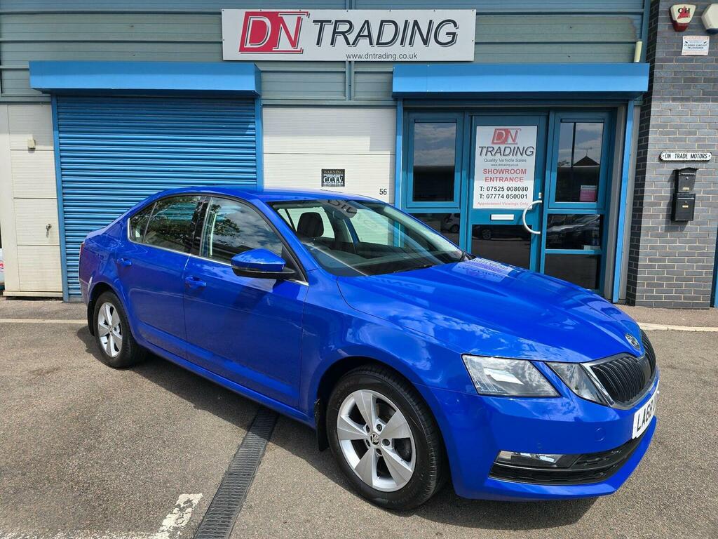 Skoda Octavia Hatchback 1.6 Tdi Scr Se Technology Euro 6 Ss 5 Blue