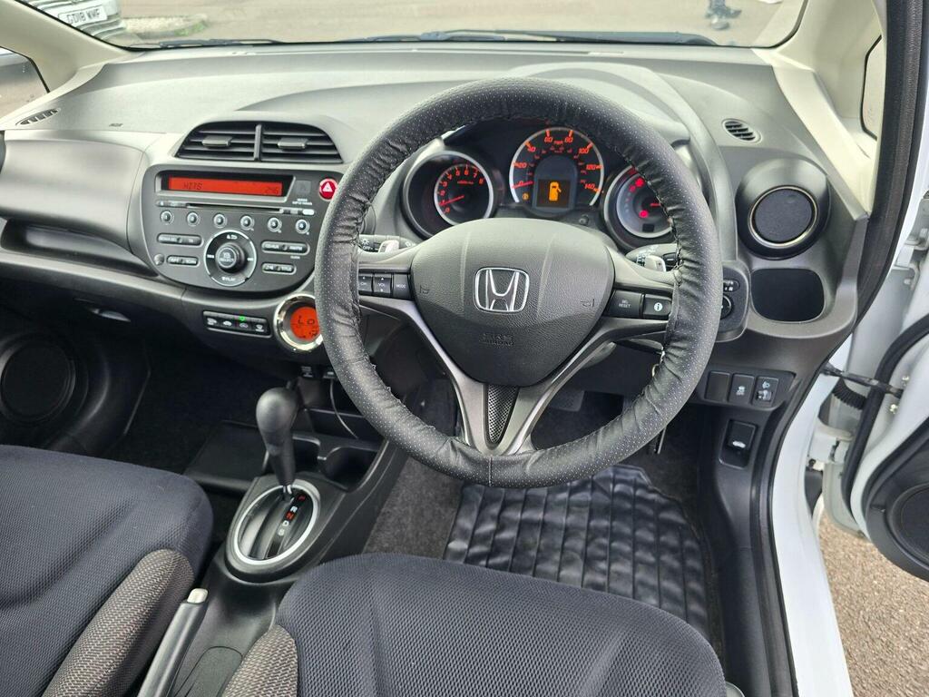 Honda Jazz 1.4 I-vtec Es Cvt Euro 5 White #3
