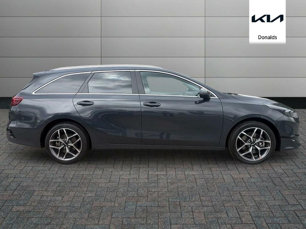 Kia Ceed 1.5 T-gdi 3 Sportswagon Euro 6 Ss LA25EBJ Grey #2
