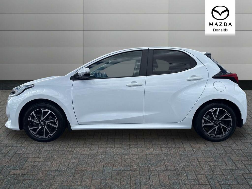 Toyota Yaris 1.5 Vvt-h Design E-cvt Euro 6 Ss AX72FVH White #6