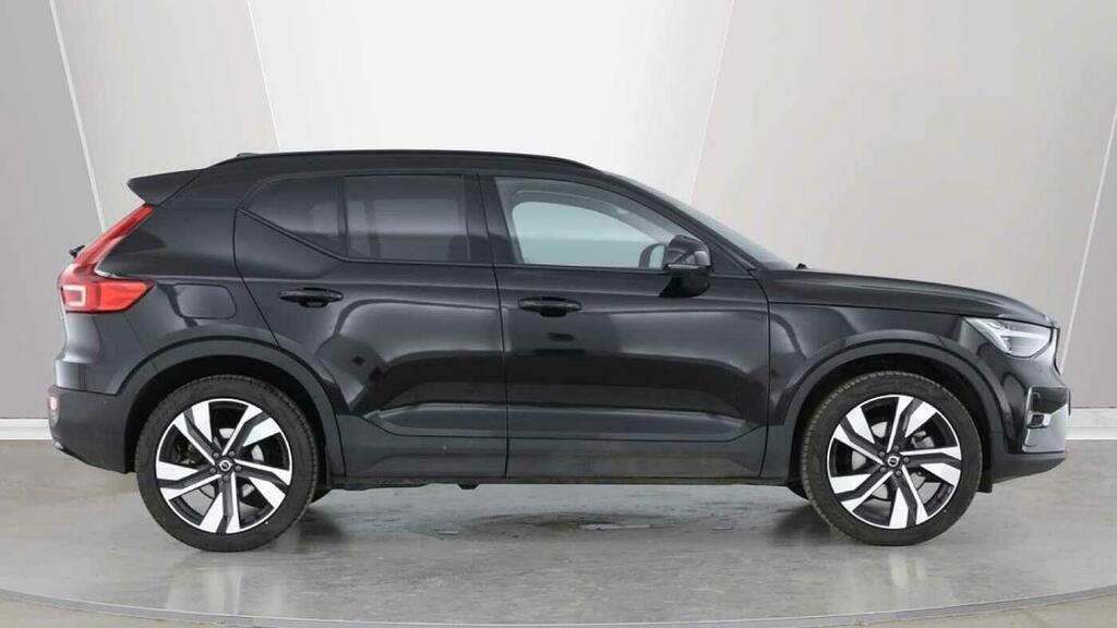 Volvo XC40 Ultra B3 Mild Hybrid Dark Black #2