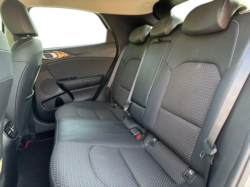 Kia Xceed 1.5 T Gdi 3 Suv Dct Euro 6 Ss 158 B Silver #17