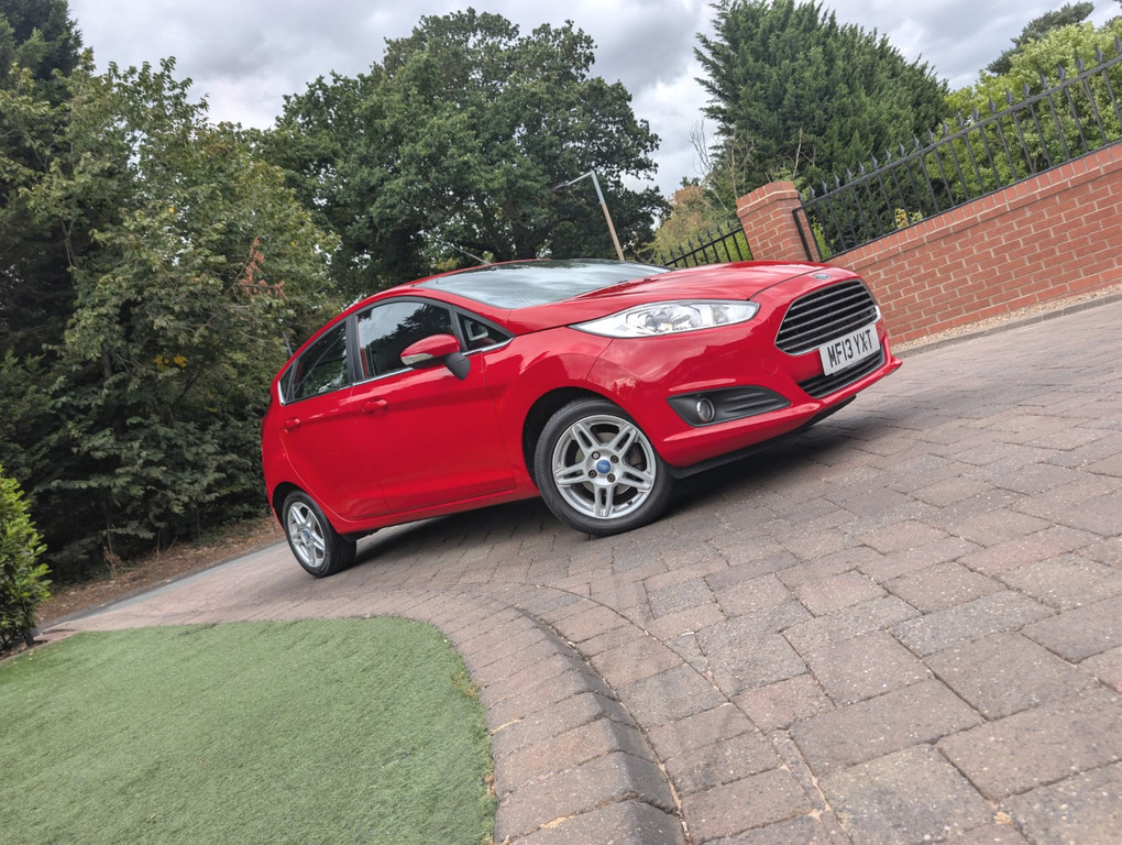 Ford Fiesta 1.25 Zetec Red #5